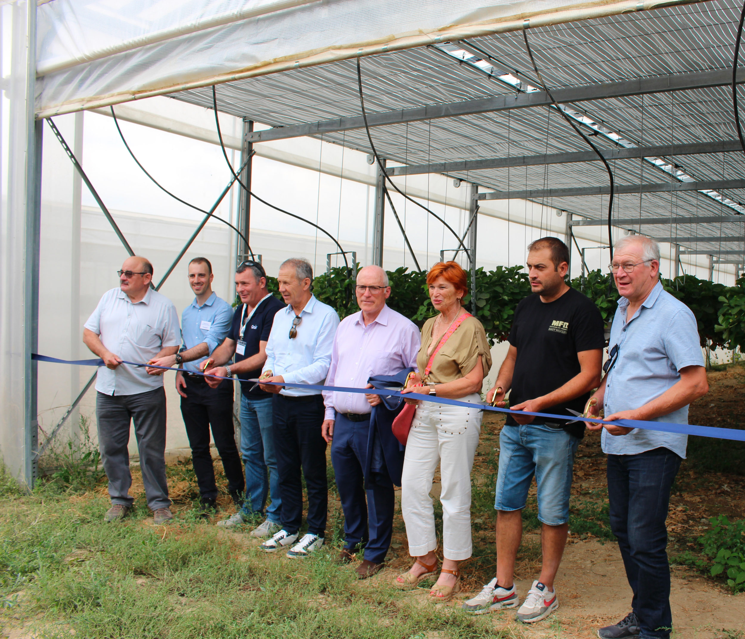 Photo de la cérémonie d'inauguration du projet pilote agrivoltaïque Fragolab